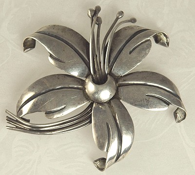 ISIDRO PINA MARICELA Pre- Eagle Mark Sterling Silver Floral Brooch