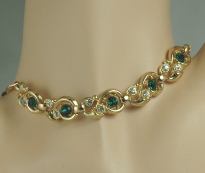 Dazzling Vintage Green and Clear Rhinestone Choker Necklace