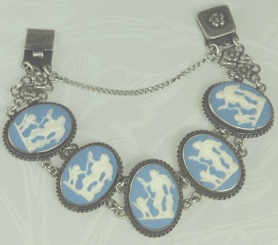 Wedgwood Style Cameo in Sterling Bracelet Signed HOUSE OF SCHRAGER