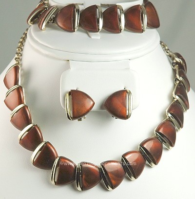 Outstanding 1950s Brown Thermoplastic Necklace, Bracelet and Earring Set